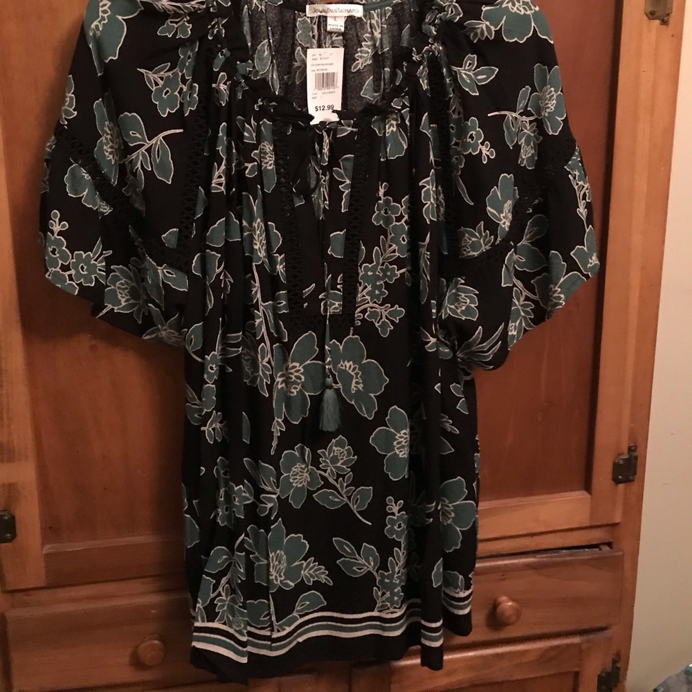 John Paul Richard Tunic